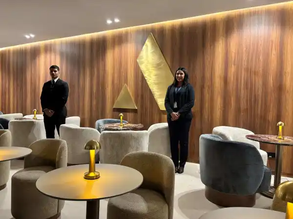 Casablanca Aspire Lounge – photos 3
