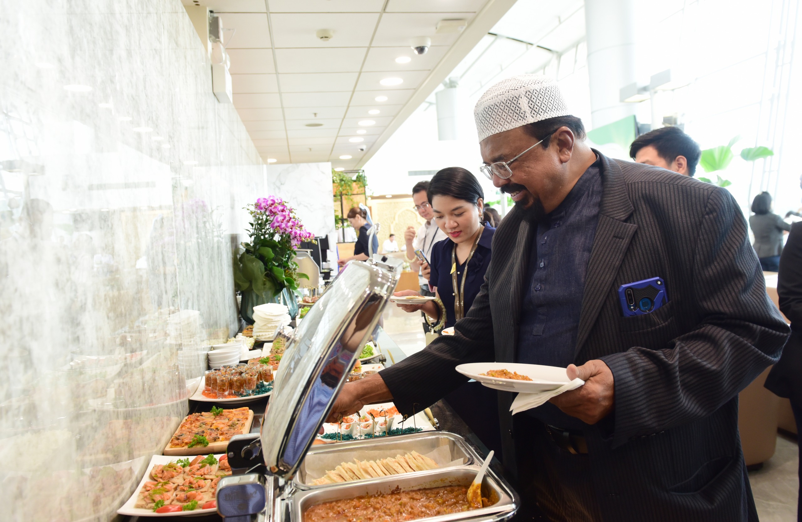 Jasmine Halal Lounge atmosphere, image 9