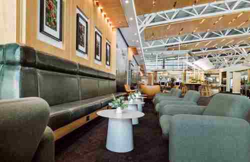 YYCAspire Lounge Transborder