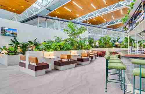 YYCAspire Lounge Transborder