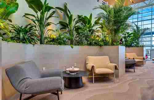 YYCAspire Lounge Transborder