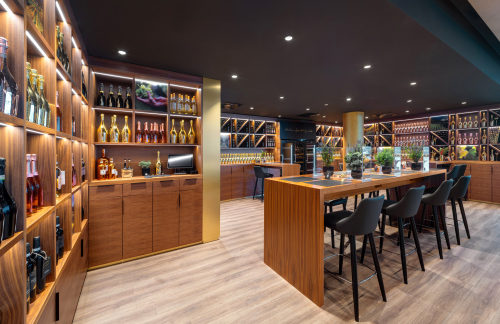 布拉格-瓦茨拉夫·哈维尔国际机场Bottega Prosecco Bar & Caffe