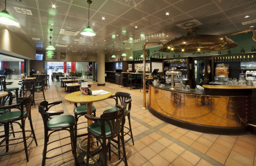 布拉格-瓦茨拉夫·哈维尔国际机场Pilsner Urquell Original Restaurant