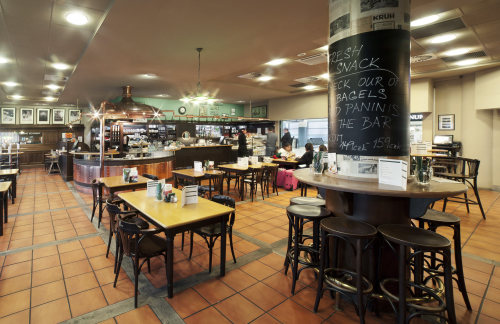 布拉格-瓦茨拉夫·哈维尔国际机场Pilsner Urquell Original Restaurant