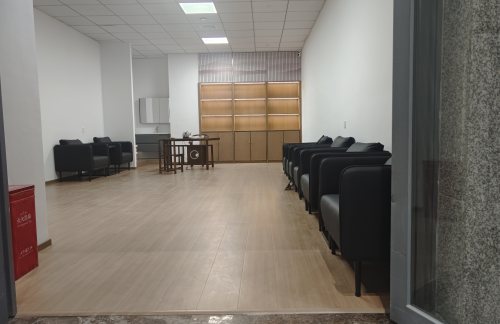 fznz奥斯通出行休息厅