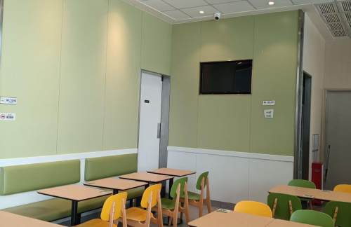 air-321874餐食体验厅-非尝阳光&物只卤鹅