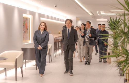 NGOThe Coral Finest Business Class Lounge A