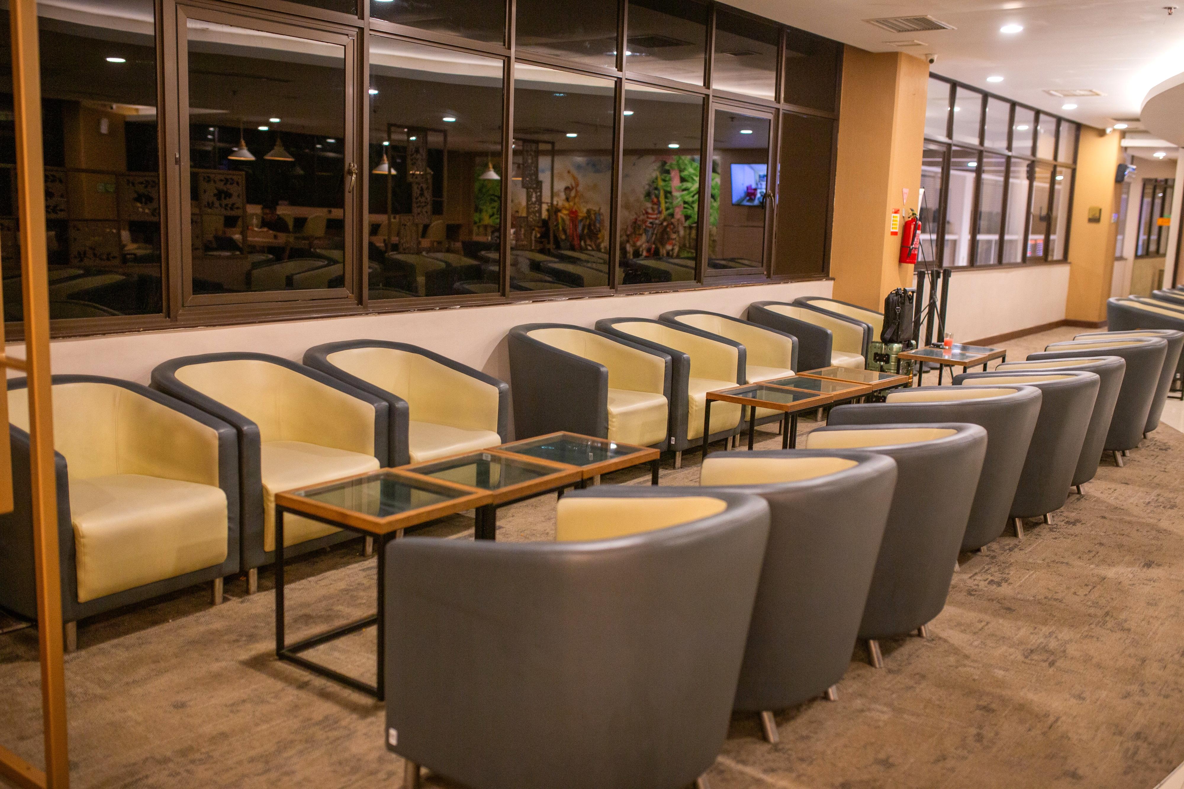 Concordia Lounge atmosphere, image 8
