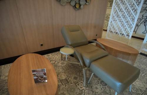 air-6881400Concordia Lounge(Domestic)