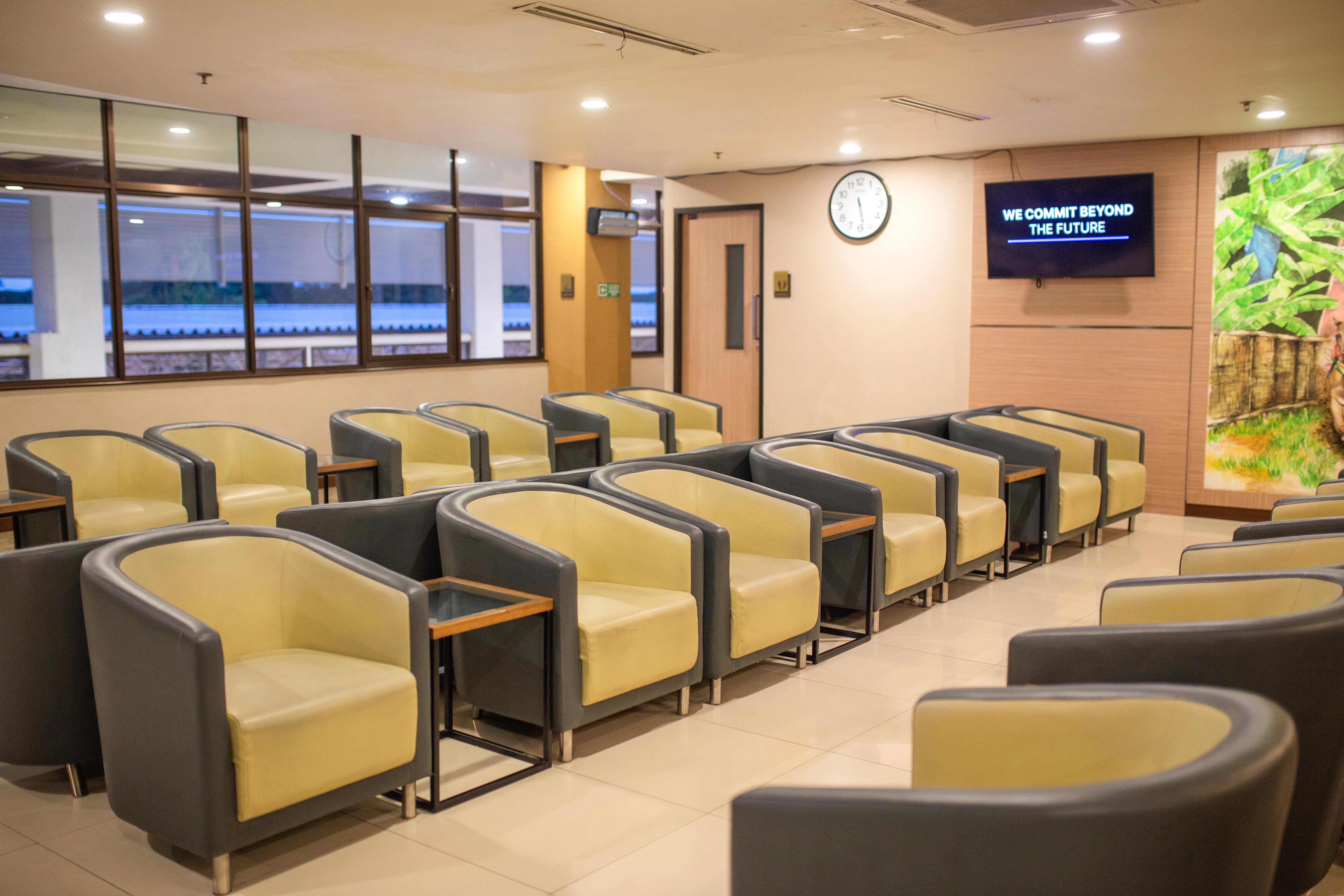 Concordia Lounge atmosphere, image 27