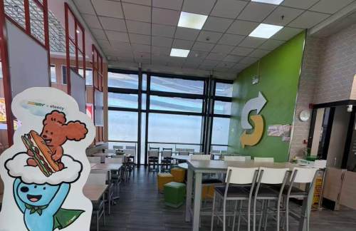 dlbz餐食体验厅-赛百味