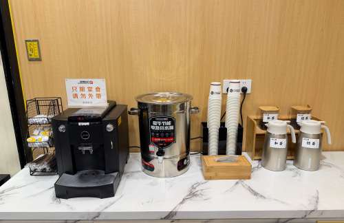 cqbz龙腾出行休息室