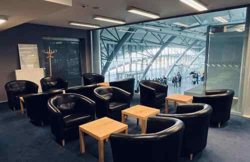 BRQBusiness Lounge (T1)