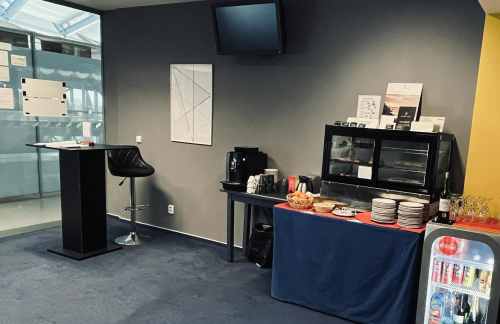 BRQBusiness Lounge (T1)