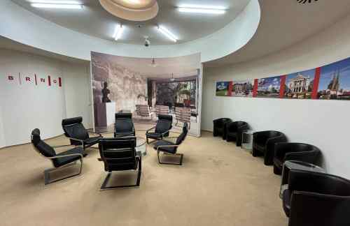 BRQBusiness Lounge (T1)