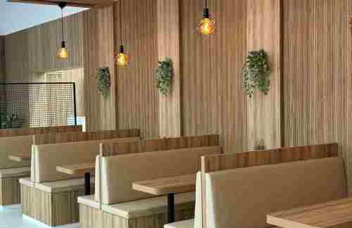 air-141Hayakom Lounge 