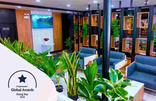 HREBlueberry Premium Lounge