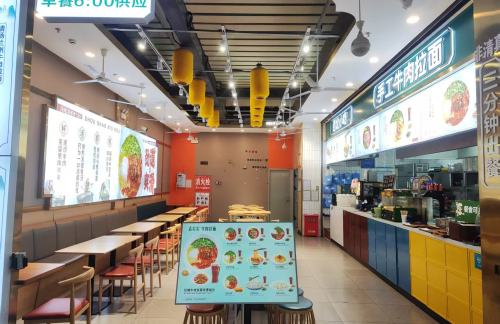 济南西站舌尖尖牛肉面