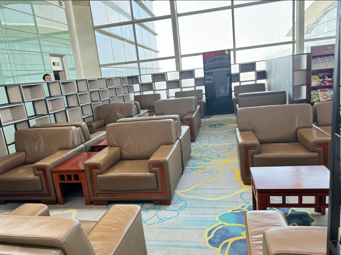 CIP Lounge atmosphere, image 3