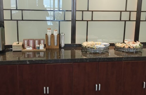 KHN头等舱、公务舱休息室（T1国际）