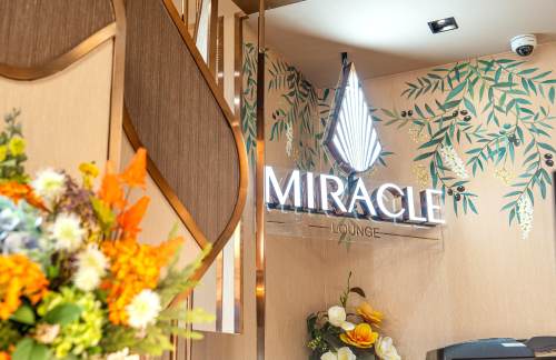 BKKMiracle First Class Lounge