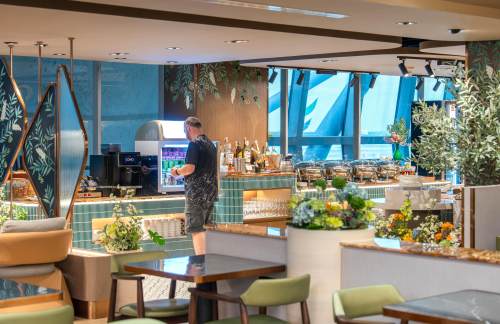 BKKMiracle First Class Lounge