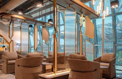 BKKMiracle First Class Lounge