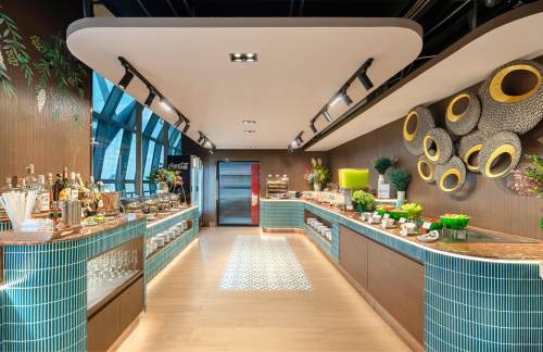 BKKMiracle First Class Lounge