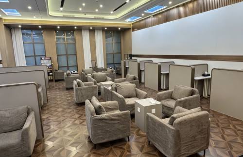 syz1商务座候车区