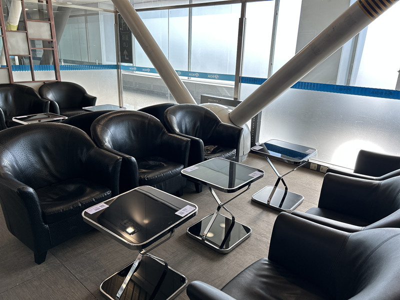 Trvok (CIP International) Lounge atmosphere, image 11