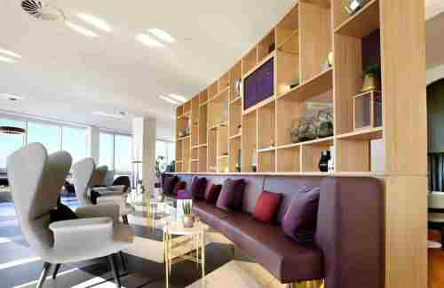 LGWPlaza Premium Lounge