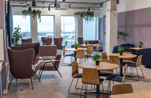 LBAThe Six Eight One Lounge