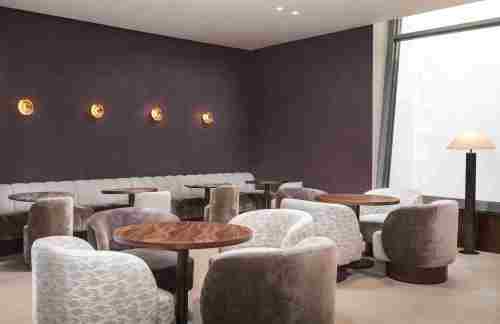 FEZFez Aspire Executive Lounge