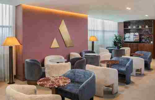CMNCasablanca Aspire Lounge