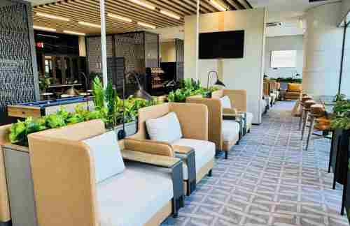NLAParagon Premium Lounge SMKIA