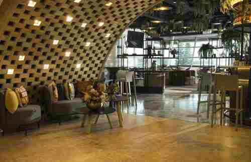 SDQSKY The Lounge