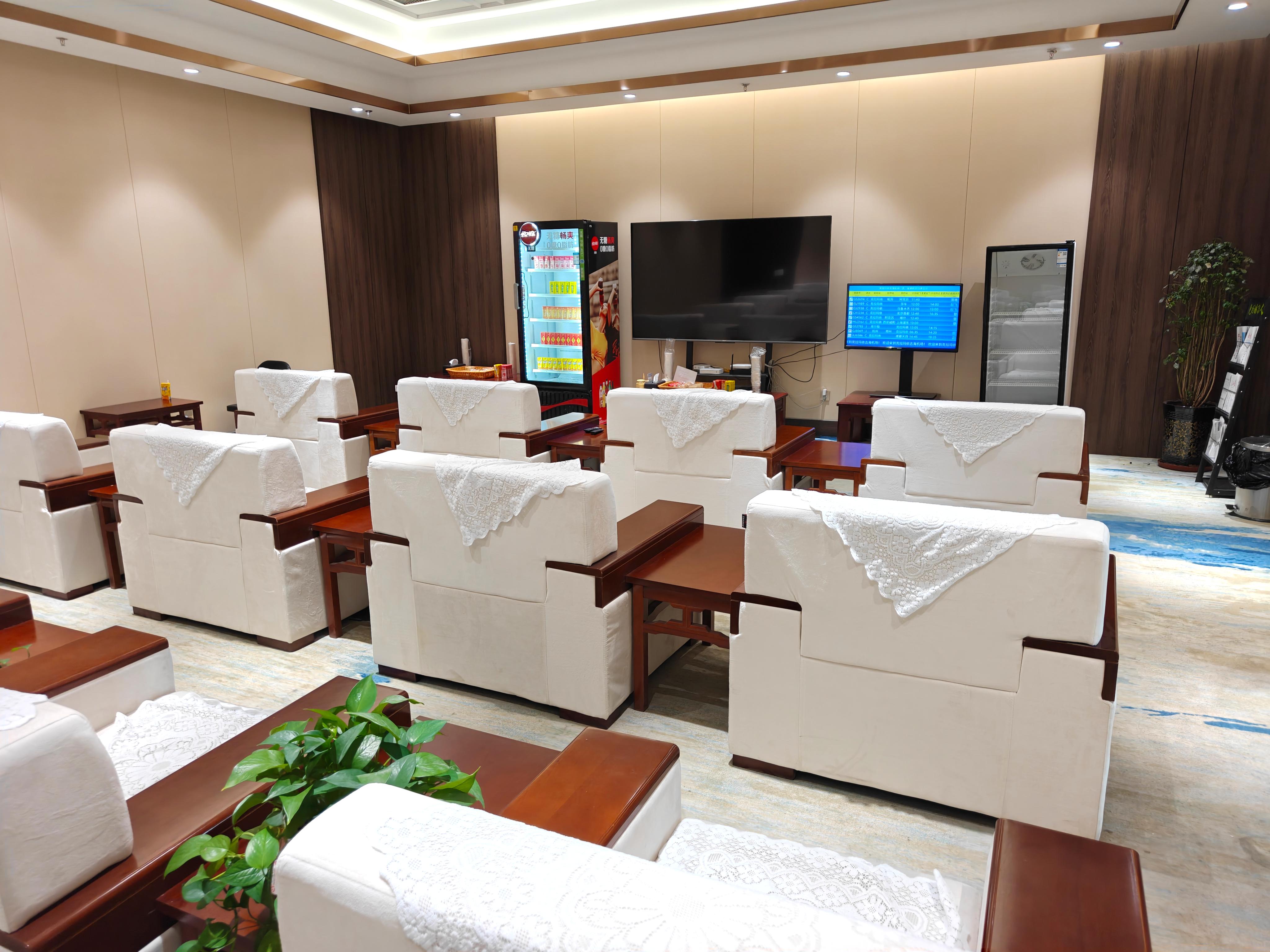 Passenger Lounge atmosphere, image 7