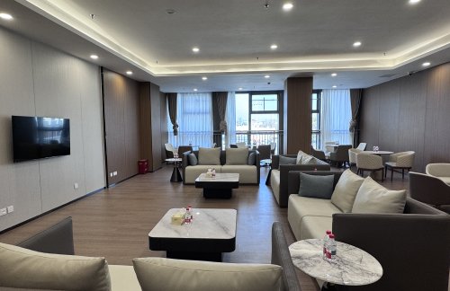 JUZ6号休息室（主航站楼）