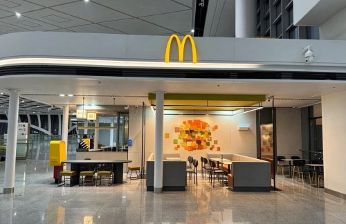 air-6929120餐食体验厅-麦当劳
