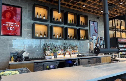 威尔·罗杰斯世界机场Vino Volo (East Concourse, Gate 26)