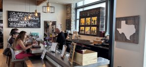 奥斯汀-伯格斯特国际机场餐食体验厅-Vino Volo (Gate 8)