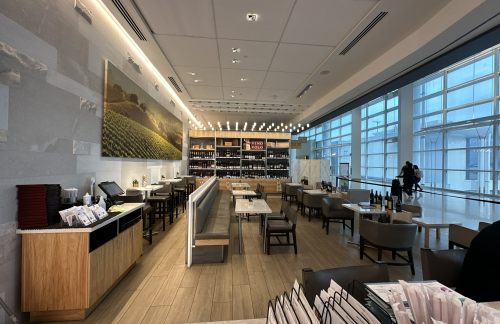新奥尔良路易斯阿姆斯特朗国际机场Vino Volo (Terminal A/B, Center)