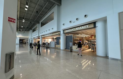 新奥尔良路易斯阿姆斯特朗国际机场Vino Volo (Terminal A/B, Center)