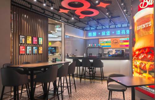 杭州萧山国际机场餐食体验厅-8PINTS BISTRO
