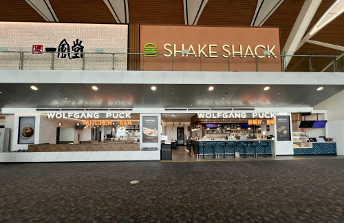 上海浦东国际机场餐食体验厅-Wolfgang Puck Kitchen & Bar