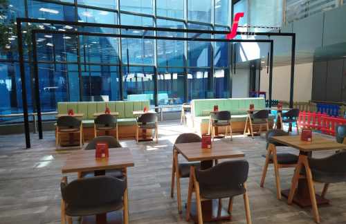 埃及斯芬克斯国际机场餐食体验厅-Segafredo - Food Hall