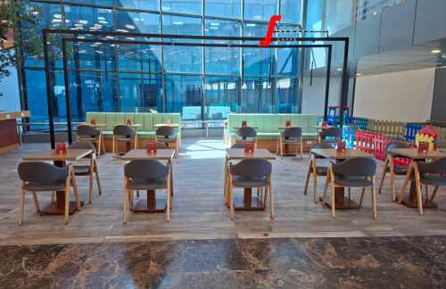 埃及斯芬克斯国际机场餐食体验厅-Segafredo - Food Hall