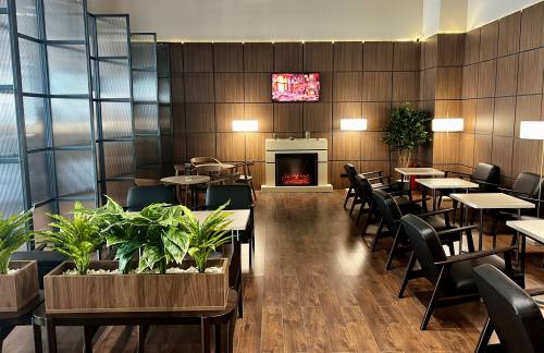 奇姆肯特机场Sky Hall Lounge